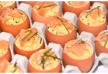 Oeuf coquille au saumon fumé - 20 pcs